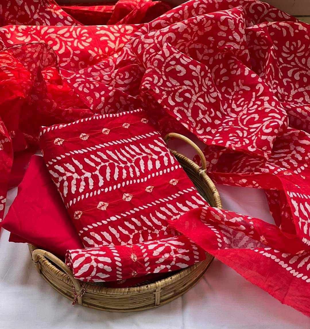 চুনরি মোম বাটিক থ্রি পিছ