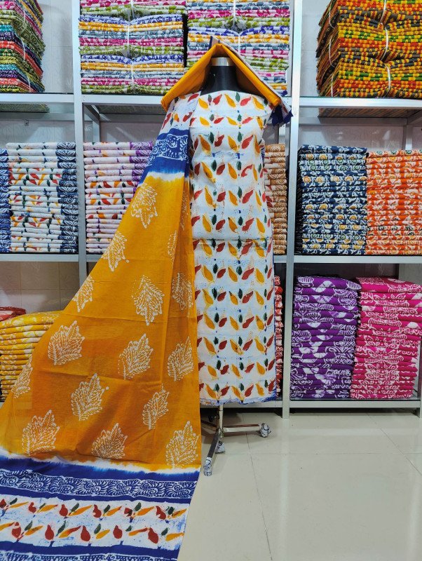 New Mom Tuli Batik Dress
